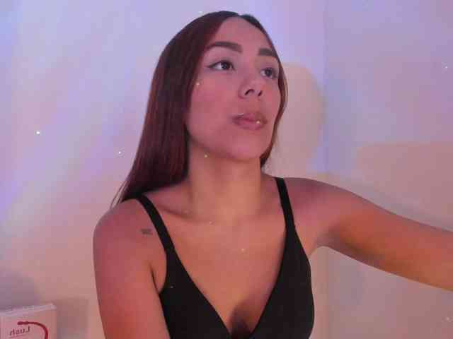 Nicole_Voshkie webcam