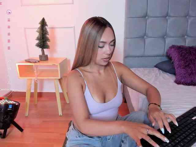 Arianne-ferrer Arianne-ferrer