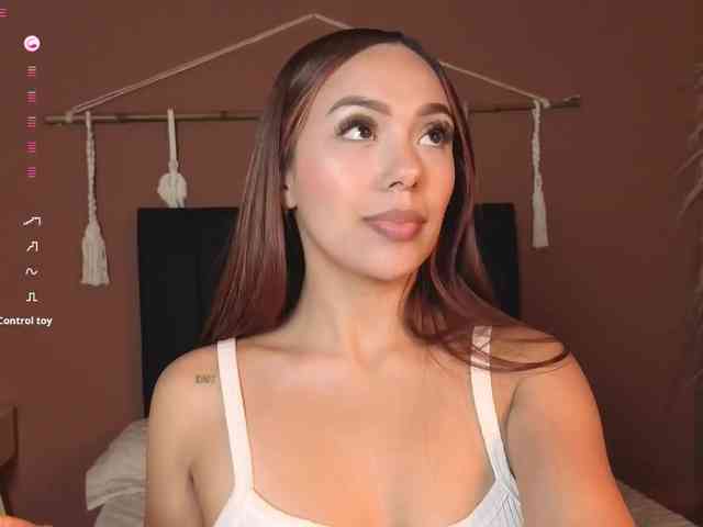 Nicole_Voshkie webcam