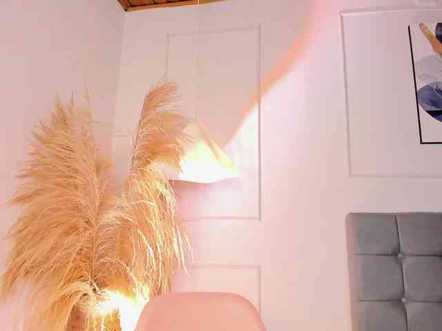 Nicole_Voshkie webcam