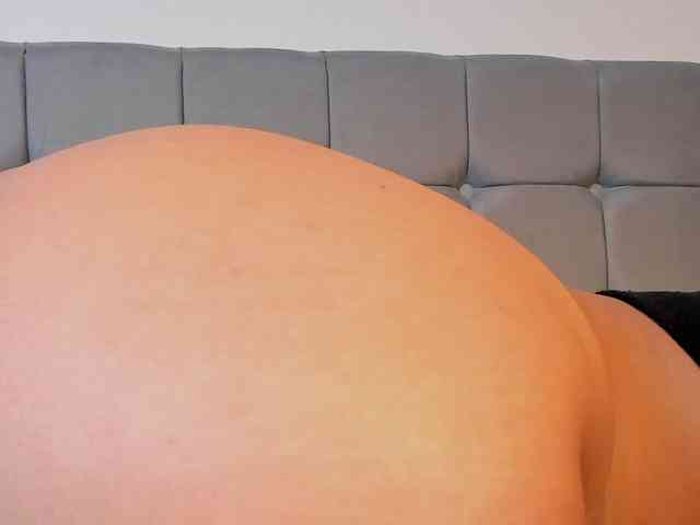 Nicole_Voshkie webcam