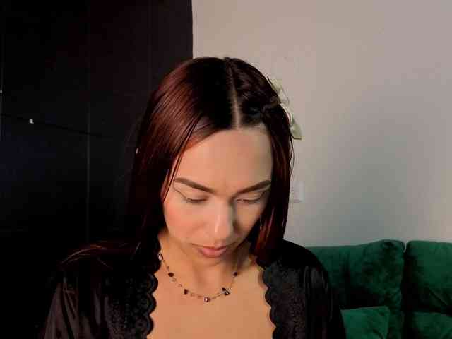 Nicole_Voshkie webcam