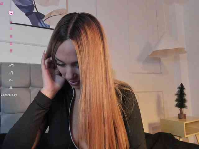 Nicole_Voshkie webcam