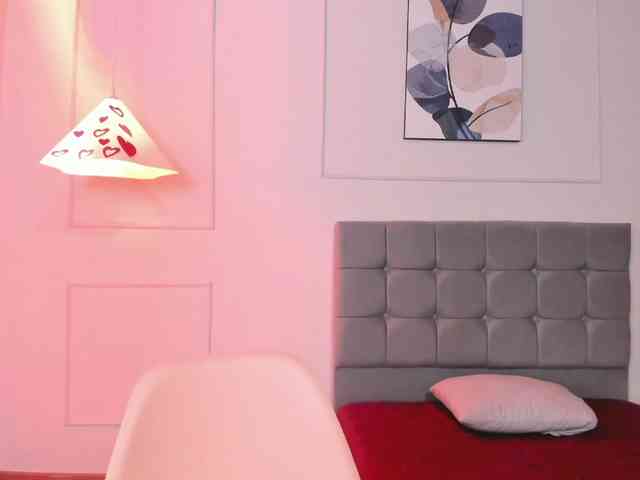 Nicole_Voshkie webcam