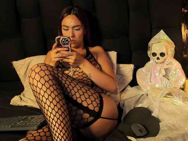 Nicole_Voshkie webcam