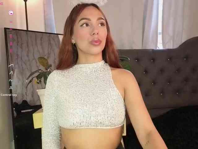 Nicole_Voshkie webcam