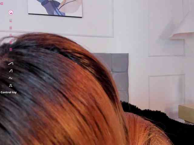 Nicole_Voshkie webcam