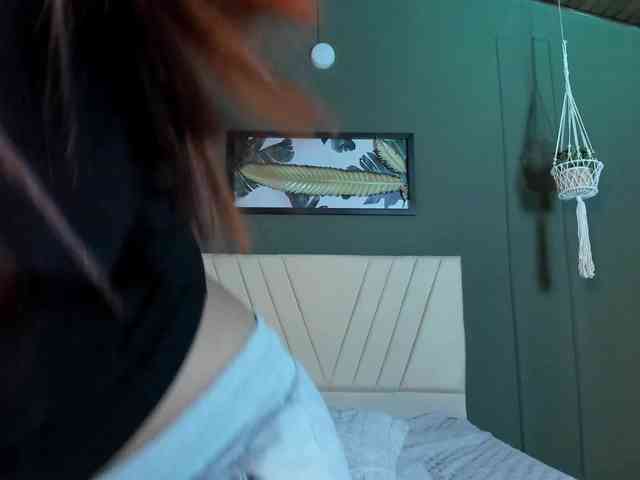 Nicole_Voshkie webcam