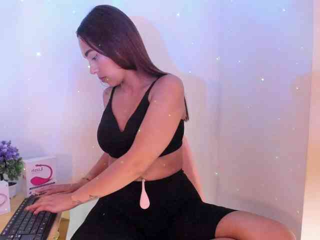 Nicole_Voshkie webcam