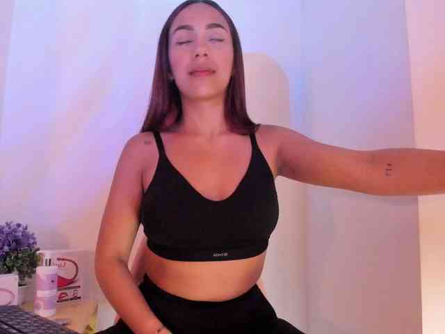 Nicole_Voshkie webcam