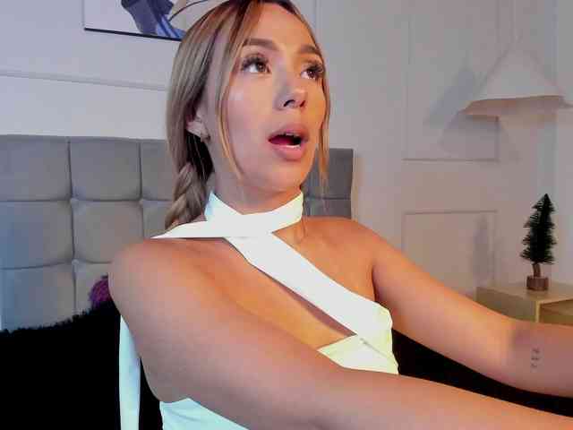 Nicole_Voshkie webcam