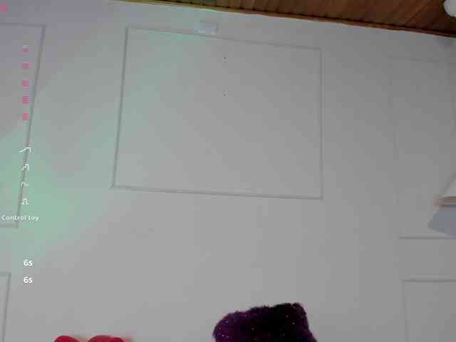 Nicole_Voshkie webcam