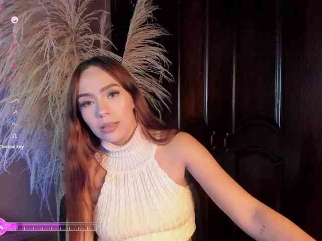 Nicole_Voshkie webcam