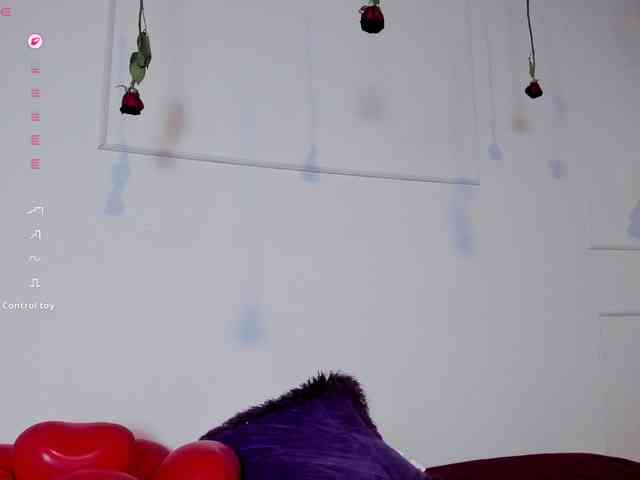 Nicole_Voshkie webcam