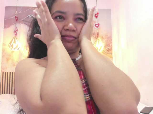 EvelynSweet's BongaCams show and profile