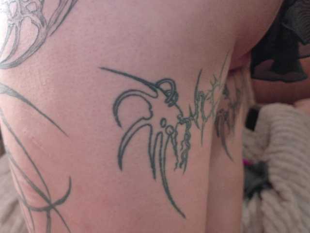 Yuriko-May's BongaCams show and profile