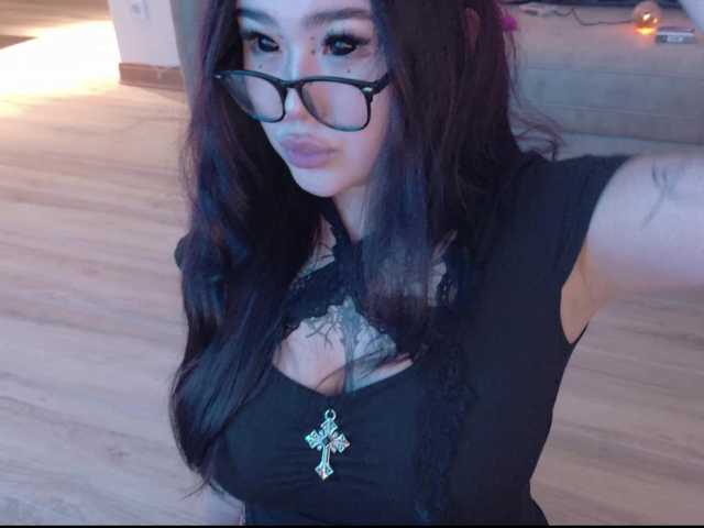  Yuriko-May chat room