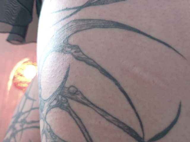 Yuriko-May's BongaCams show and profile