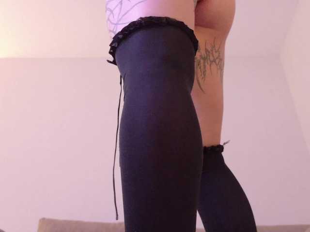 Yuriko-May's BongaCams show and profile