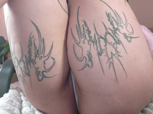 Yuriko-May's BongaCams show and profile