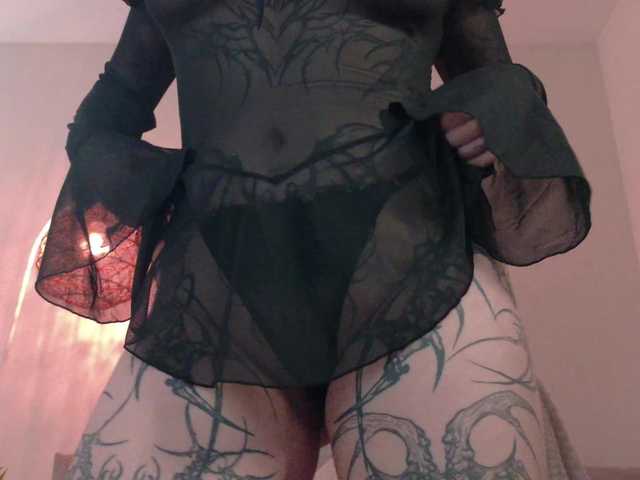 Yuriko-May's BongaCams show and profile