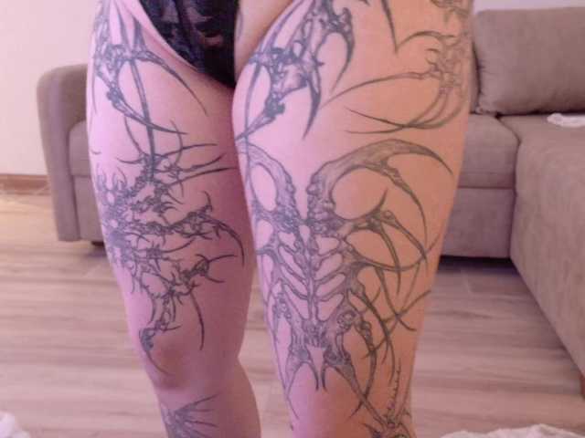 Yuriko-May's BongaCams show and profile