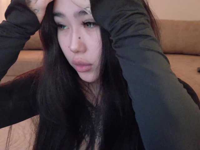 Yuriko-May's BongaCams show and profile