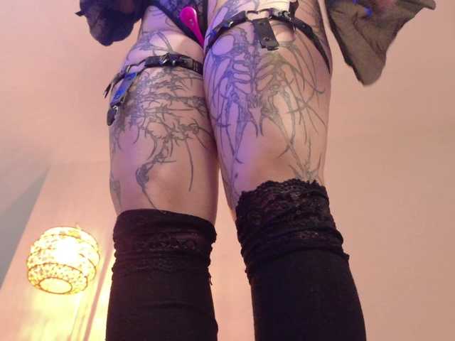 Yuriko-May's BongaCams show and profile