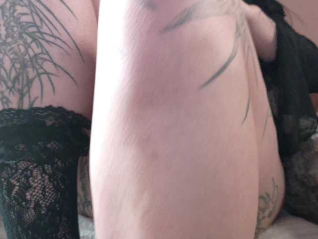 Yuriko-May's BongaCams show and profile