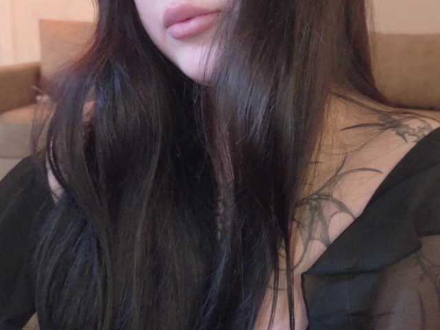 Yuriko-May's BongaCams show and profile