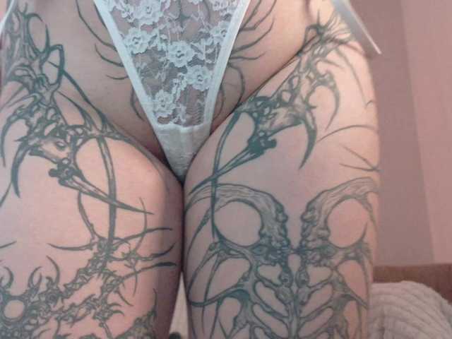 Yuriko-May's BongaCams show and profile