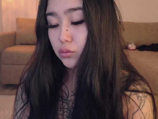 Yuriko-May's BongaCams show and profile