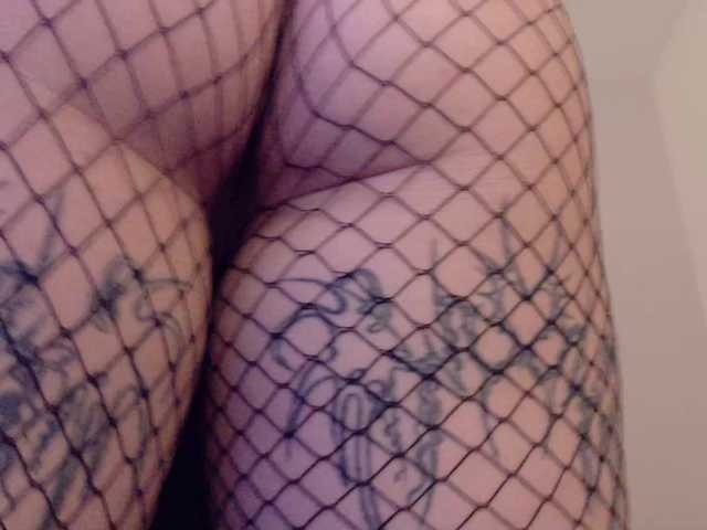 Yuriko-May's BongaCams show and profile