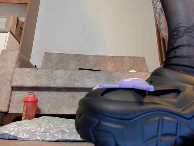 Yuriko-May webcam