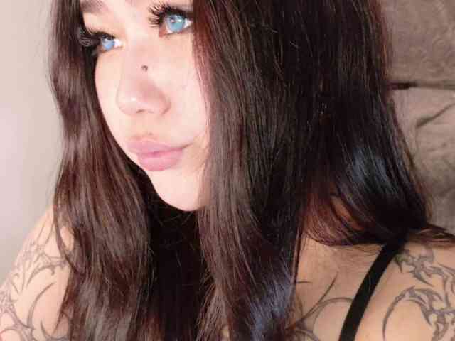Yuriko-May webcam