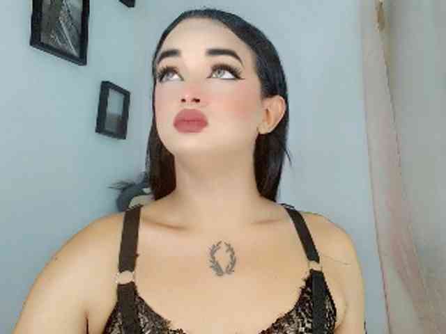 Little-Vale- Live Webcam on BongaCams