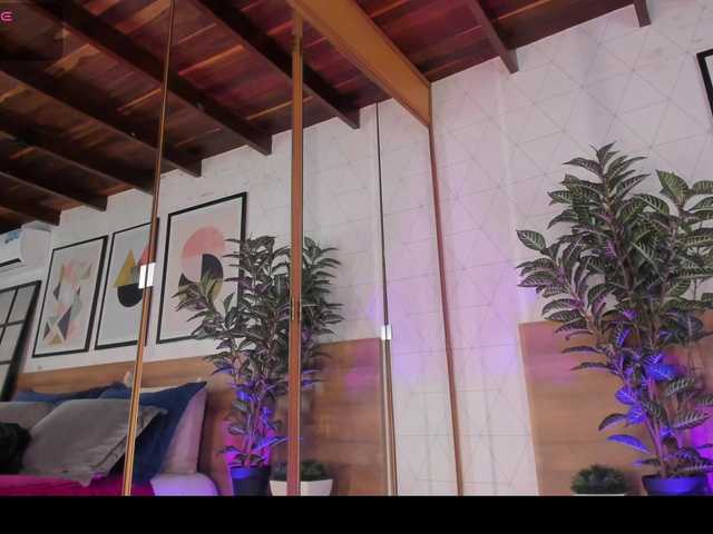 MiaKay's BongaCams show and profile