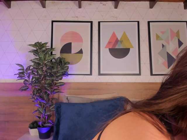 MiaKay's BongaCams show and profile