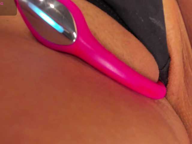 MiaKay's BongaCams show and profile