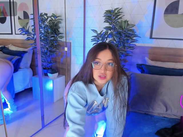 MiaKay from BongaCams