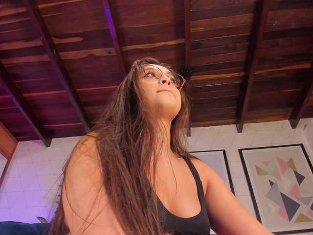 MiaKay's BongaCams show and profile