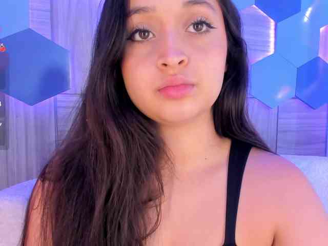 MiaKay webcam
