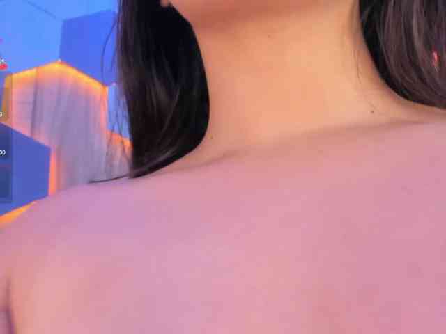 MiaKay webcam