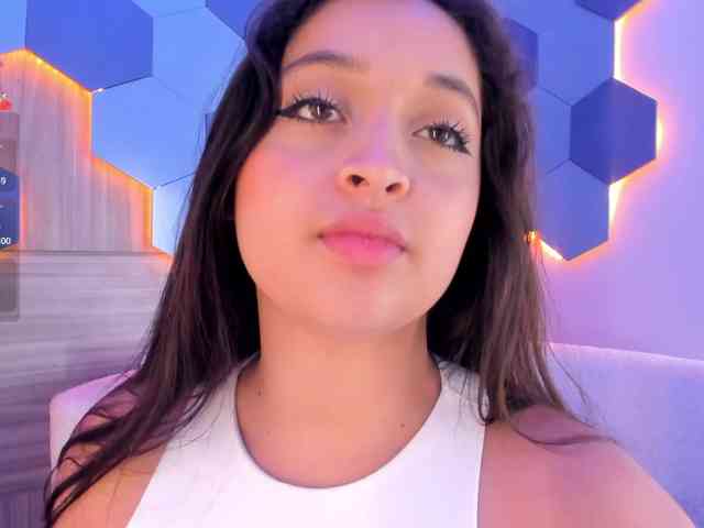 MiaKay webcam