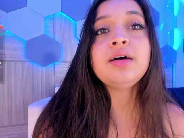 MiaKay webcam