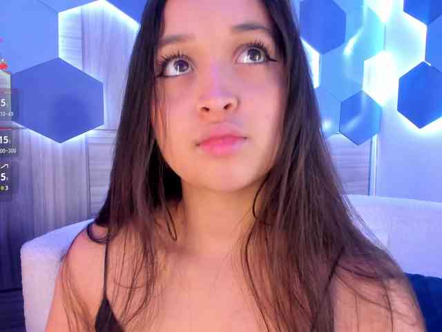 MiaKay webcam