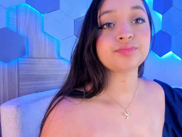 MiaKay webcam