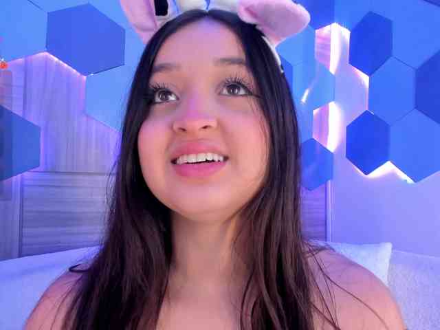 MiaKay webcam