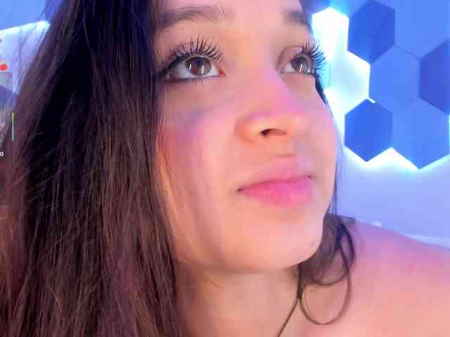 MiaKay webcam