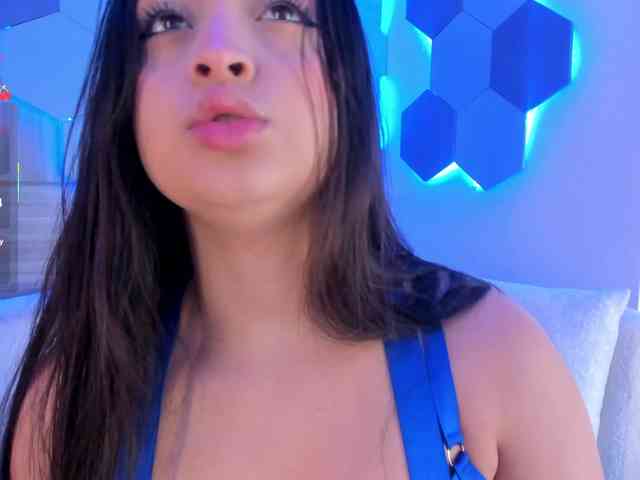 MiaKay webcam